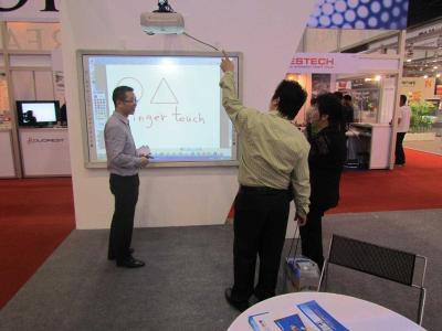 China Fitouch Infrared Meeting Multi-Touch Interactive Whiteboard For Smartclass for sale