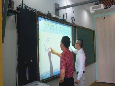 Chine Système d'enseignement futé numérique de multimédia avec la radiodiffusion audio intégrée à vendre