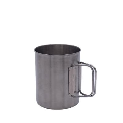 China 304 stainless steel coffee cups 460ml/15oz disposable outdoor camping mugs folding handles are customizable in size and style for sale