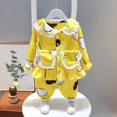 China 2020 New Children's Clothing Comfortable Yellow Flannel Printing Soft Duckling Baby Pajamas Breathable Children's Pajamas for sale