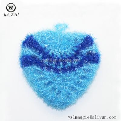 China Beautiful Sustainable Hand Hook Acrylic Heart Sponge Dish Scrubber for sale