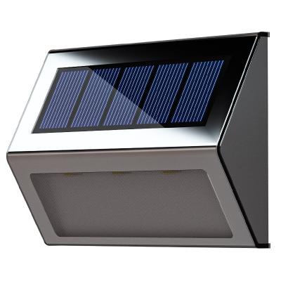 China Garden Plant Outlet 304 Stainless Steel Wall Light IP65 Solar Stair Barrier Garden Solar Light for sale