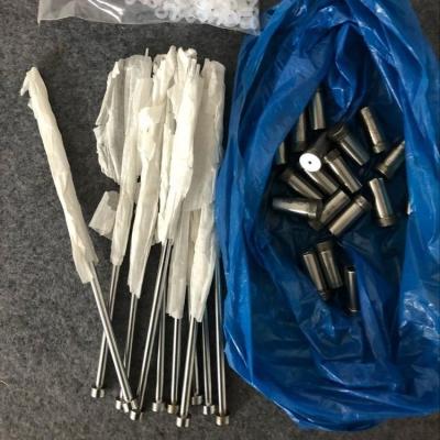 China Core Plastic Plastic Pins For Spike Barrel Mold for sale