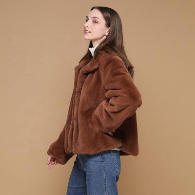 China Huiquan 2021 New Collection Women Winter Plain Pocket Breathable Faux Fur Vintage Female Jacket for sale