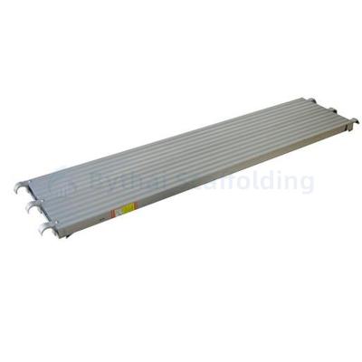 China EN39/BS1139 Standard Aluminum Scaffolding Platform Board with Easy Installation for sale