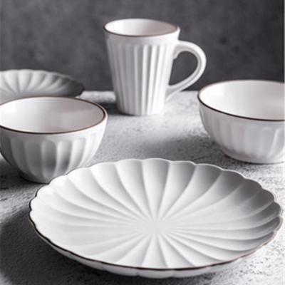 China Handmade Fancy Set Viable Handmade Ivory White Color Japanese Ceramic Stoneware Dinnerware Tableware for sale