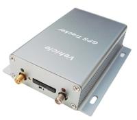 Chine Traqueur GPS de véhicule avec support 2 Capteur de collision de réservoir de carburant Logiciel de suivi GPS gratuit à vendre