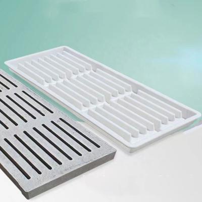 China With Reinforcement Ribs 110cm/43.31in Plastic Concrete Slat Mold For Pig Factory Manufacturer Direct Supply Floor Durable Water System Casting for sale