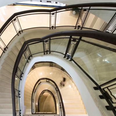 China Modern Wrought Iron Stair Railing Handrail Stainless Steel Stair Railing High Quality Design for sale