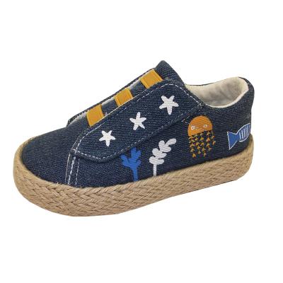 China New Style Breathable Popular Denim Hemp Upper Rope Smearing Slip On Kids Canvas Shoes for sale