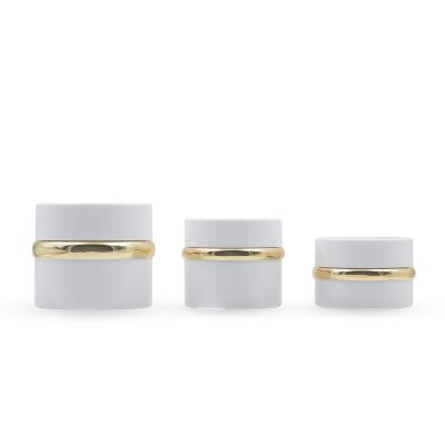 China Hot Selling 50/30/20ml Pure White Plastic PP Cosmetic Packaging Cream Jar Cosmetic With Screw Cover for sale