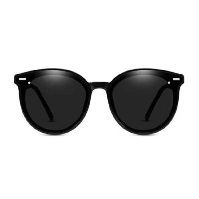 China Round PC 2022 fashion sunglasses around the new black white black white woman men's fashion sunglasses frame outer round for sale