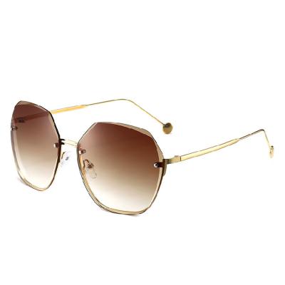 China Around 2022 Gary Lens Woman Outdoor Round Glasses Pink Blue Frame Glass AC UV400 Trend Retro Fashion Sunglasses for sale