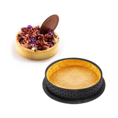 China Sustainable Perforated Cake Mousse Round Tart Rings Baking Dessert Tools Heat Resistant Plastic Perforated Tart Ring for sale