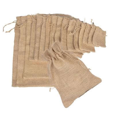 China Recyclable Natural Burlap Bags Hessian Drawstring Sack Wedding Favor Gift Small Jute Sack for sale