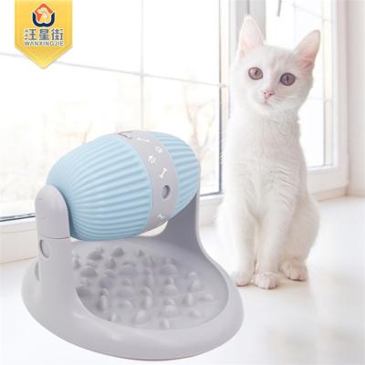 China 2020 Manufacturer-Supplier New Dog Stocked Feeding Toy Creative Cat Feeder Portable Family Pet Feeder for sale