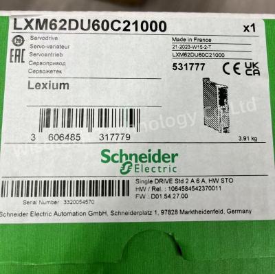 Cina LXM62DU60C21000 Schneider Electric Lexium 62 Single Drive - 6 A in vendita