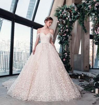 China ZH2564Q Breathable Elegant Sweetheart Off-Shoulder Wedding Dresses 3D-Floral Appliques Zipper Sweep Train Lace Backless Bridal Gowns for sale