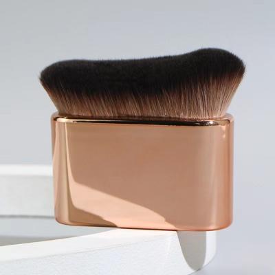 China Angular Blush Soft New Wool Curved Foundation Flat Brush Body Brush Kabuki Make Up Custom Logo for sale