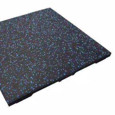 China Cube Reduce Shock Rubber Gym Flooring And Flooring Rubber Mat For Fitness 20mm-50mm for sale