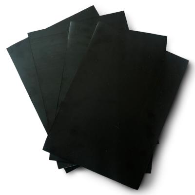 China Hotel Waterproof Membrane Price 1.5mm HDPE Black Smooth Geomembrane Waterproofing Liner 250Gsm for sale