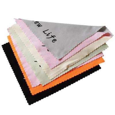 China Custom Logo Printing Microfiber Polyester Cleaning Cloth Silk Half Viable Around Cut Fiber Optic Lens Micro Glass Eye Cloth for sale