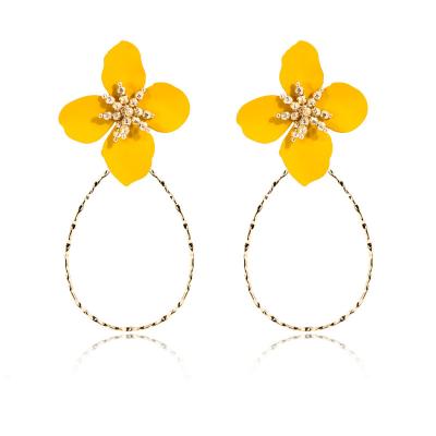 China European CLASSIC 2021 Latest Hot Flower Multicolor Spray Paint Fashion And American Style Personalized Earrings for sale