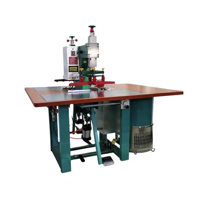 China 5KW Garment Lever Pressurized Tarpaulin High Frequency Welding Machine For TPU Raincoat, Rainwear With CE for sale