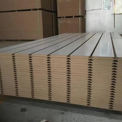 China Modern Factory Wholesale 15mm 18mm 4x8ft Fiberboard Aluminum Slatwall Inserts Groove Melamine Faced Slotted Mdf Board for sale