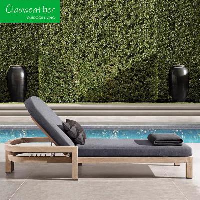 China Moderne buitenmeubelen Teak zwembad Zonnebank Patio Strandmeubelen Loungestoel Luxe ligstoel met waterdicht tapijtkussen Te koop