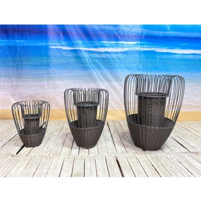 China Floor Rattan Cover Flower Pot with Zinc Basin Inside and Advanced Technology for sale