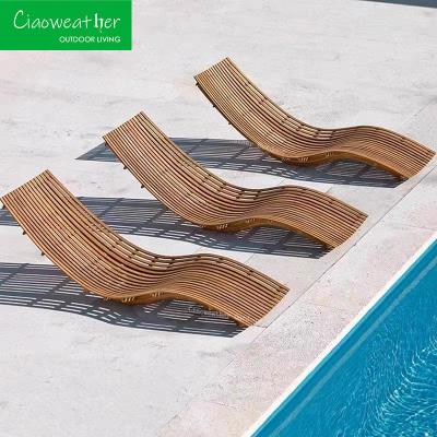 China Muebles modernos para exteriores Villa Hotel Jardín Silla de salón de teca de madera sólida para terraza Piscina Relajación en venta