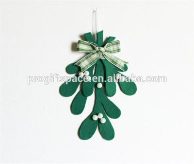 China 2018 Traditional Felt Purse Felt Christmas Mistletoe Decoration Made in China for sale