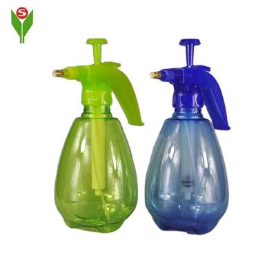 China 1.2L Plastic Plastic PET Watering Sprayer Can With Sprinkler For Garden for sale