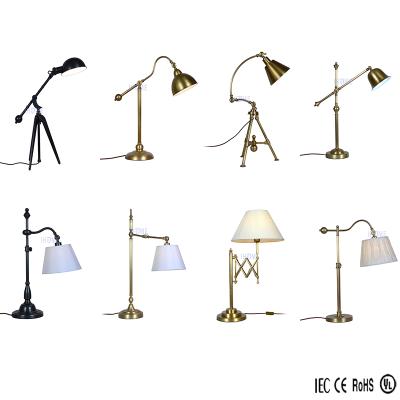 China Traditional antique style metal tripod table lamp / reading lamp good for bedroom, working for sale