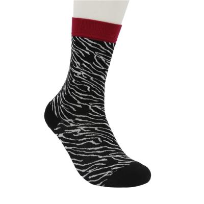 China High Quality Custom Cotton Viable Non Slip Mens Casual Jacquard Fashion Crew Socks Striped Socks For Men for sale