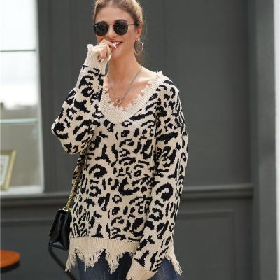 China Anti-Wrinkle Fashion Sweater Women V-Neck Leopard Knitted Sweater Print Oversized Sweater Pullovers Animal Female Top Sweaters Tassel Knitwear for sale