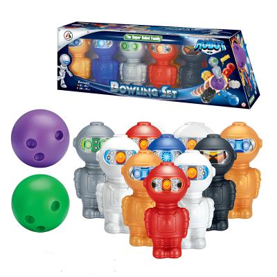 China Robot Cartoon Toy Design Bowling Game Set Eco-friendly Material Bowling Ball Set Bowling Pins With Nice Package for sale