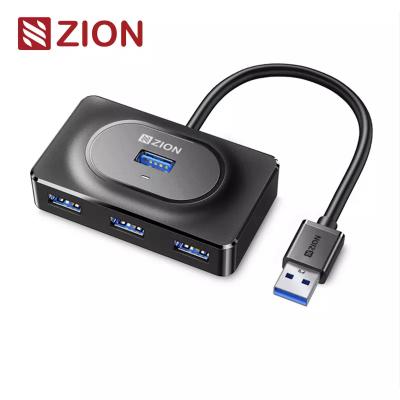 Cina Hub USB 3.0 quadrato a 4 porte Hub USB ad alta velocità in nero/bianco per espandere la connettività con un design elegante in vendita