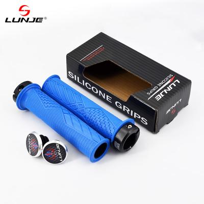 China Mountain Bikes Hot Sales New Accessories Bike Handle Bar Grips Super Soft Non-slip Rubber Cycling Grip for sale