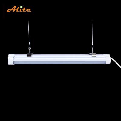 China Warehouse PC Tri Proof Lamp Ip65 Waterproof Led Tri Proof Light Fixture For Warehouse Corridor for sale