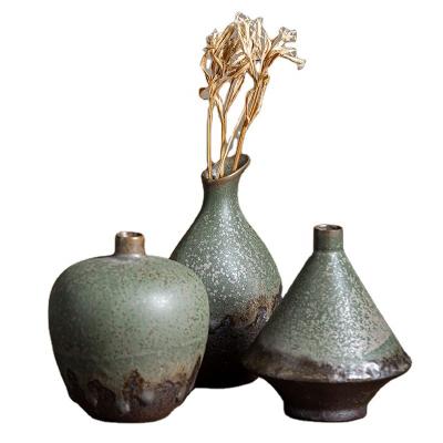 China Mini High Temperature Firing Ceramic Minimalist Rustic Vase On Bronze Chandelier For Hotel Village Decoration Japanese Antique Vase For Ikebana Flowers for sale