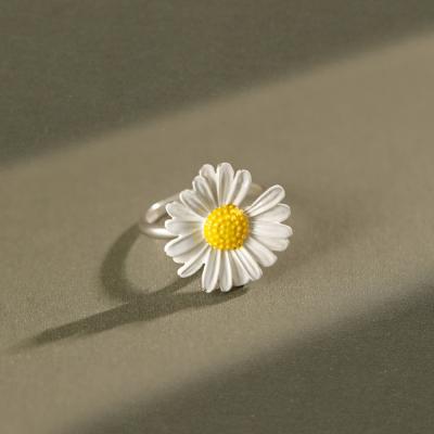 China New CLASSIC 925 Style Sterling Silver Jewelry Rhodium Plated Adjustable Enamel Open Daisy Flower Rings For Women for sale