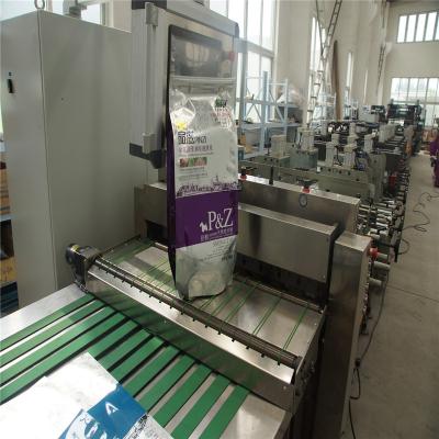 China Packaging Industry PET PE PE Nylon And Kraft Paper Plastic Bag Making Machine for sale