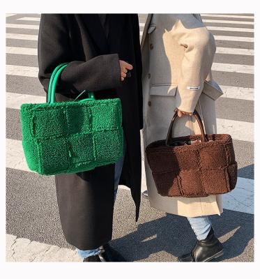 China 2022 new winter fashion Japanese fashion casual net red cashmere solid portable handbag for sale