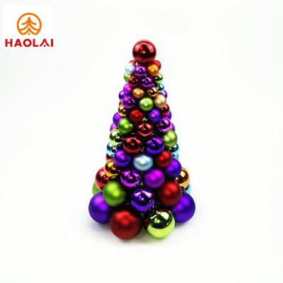 China Christmas tree ornament Christmas Ball Mixed party decoration Artificial Christmas wreath with colorful ball festive celebration indoor Christmas wreath for sale