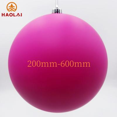 China Christmas tree ornament Christmas celebration supermarket advertising decoration 30cm 60cm Christmas plastic ball large size outdoor pendant for sale