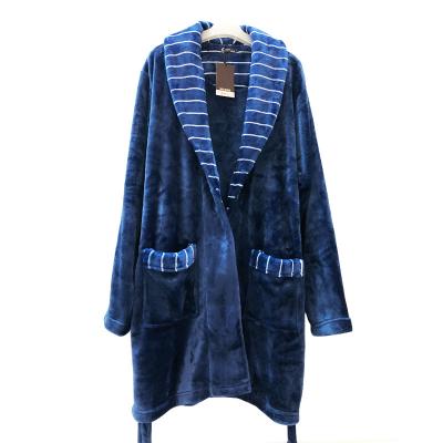 China OEM Thermal Mens Flannel Fleece Turn Down Collar Long Winter Robe Hotel Bathrobe for sale