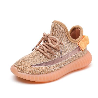 China New Design Boys Girls Kids Casual Light Mesh Luminous Light Sneakers Kid Yeezy Running Shoes for sale