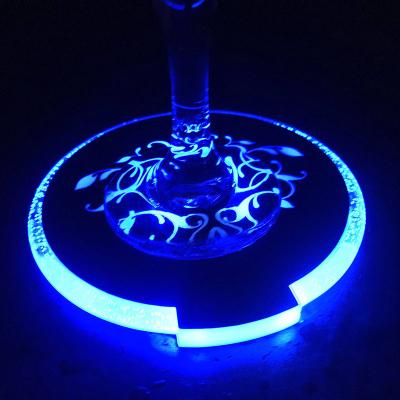 China Best Viable Cheapest Round Acrylic Nightclub Wine Bar Colorful Led Light Up Coaster for sale